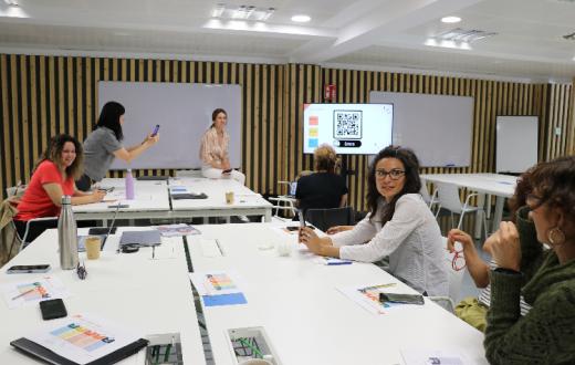 taller de cocreació pel projecte pilot "adolescents, salut mental i sala immersiva"