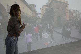 Una experta de Suara fa una sessió de realitat immersiva