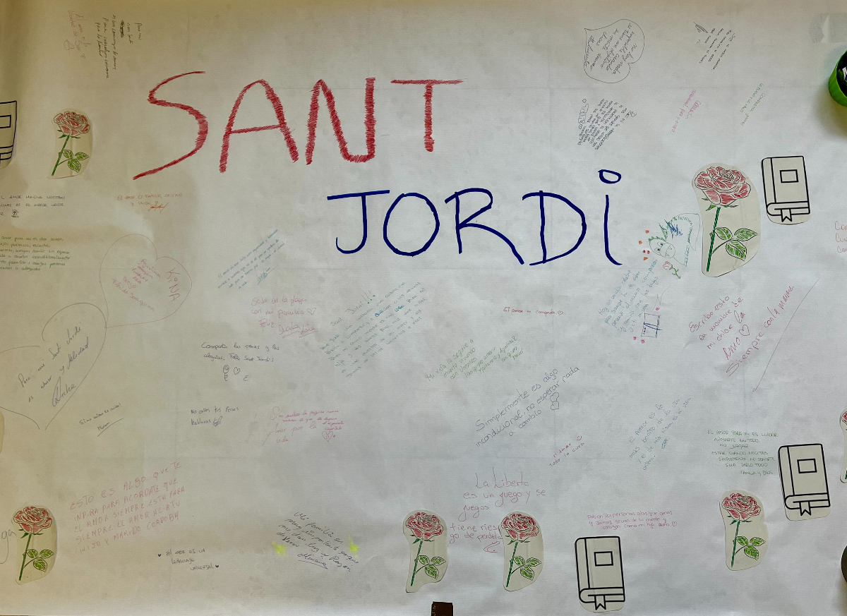 Mural de Sant Jordi fet per les persones preses a Wad-Ras
