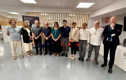 Paco Ramos i una delegació del Departament d’Empresa i Treball visiten Suara Cooperativa