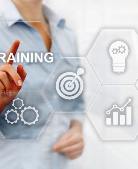 noia amb interacció digital