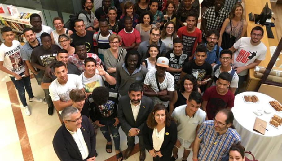Foto de grup dels emigrans que participen al programa