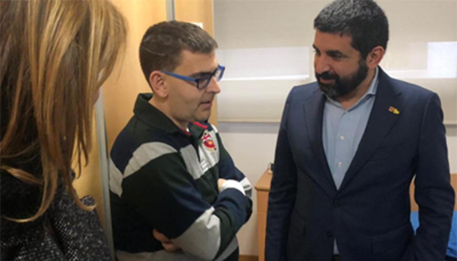 El consejero El Homrani durante la inauguración