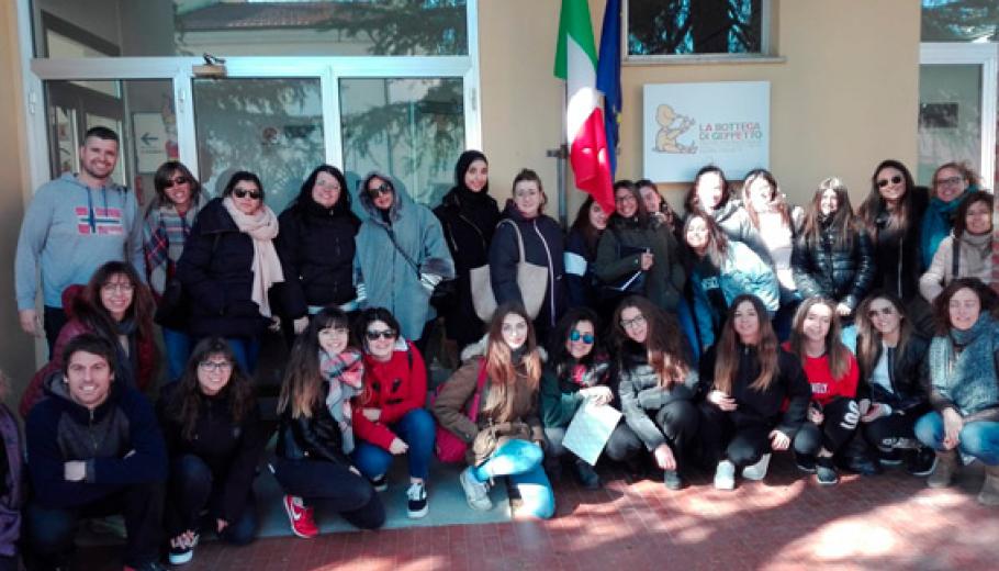 Foto de grup del alumnes de l'escola Els Picarols de Manlleu