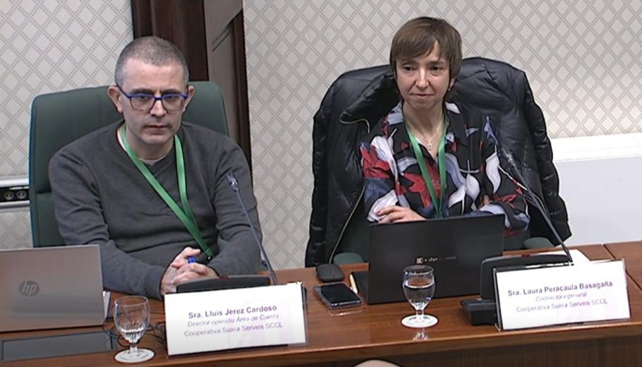 Lluis Jerez i Laura Peracaula en la compareixença del Parlament