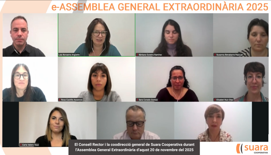 La presidenta del  Consell Rector, Laia Bonastra, i la codirectora general, Laura Peracaula, durant l'Assemblea General Extraordinària virtual