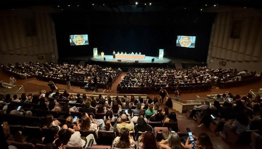 Una imatge de l'Assemblea General de Suara Cooperativa
