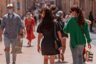 Trenquem distàncies