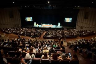 Una imatge de l'Assemblea General de Suara Cooperativa